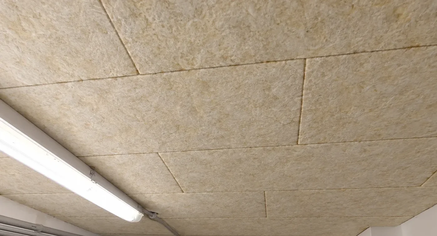 Visualisierung desselben Deckenbereichs mit Dämmplatten